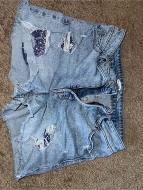 Old Navy Light Blue Distressed Denim Jean Shorts with Bandana Patches
